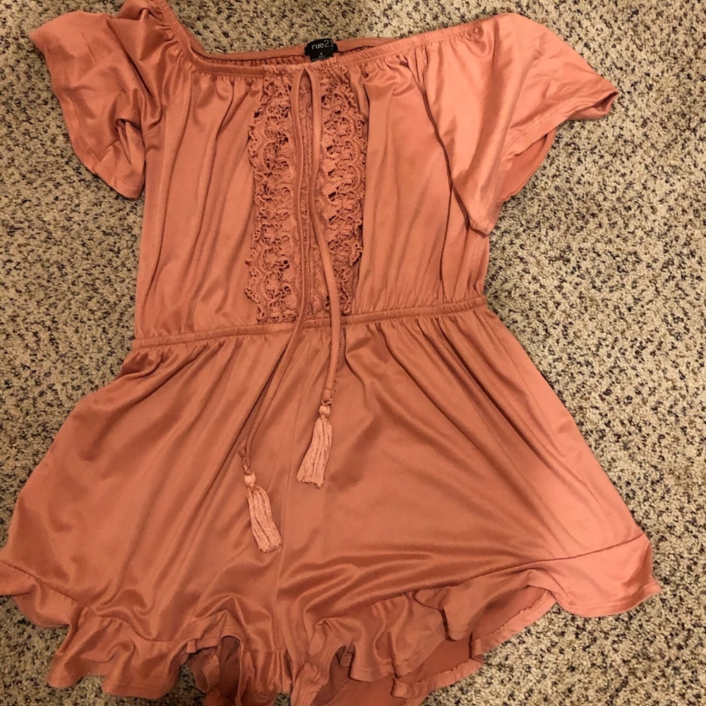 Strapless romper